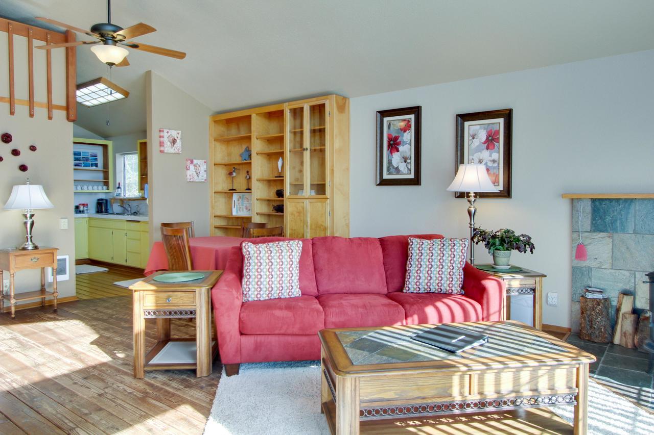 Ocean Cove Inn Yachats Εξωτερικό φωτογραφία