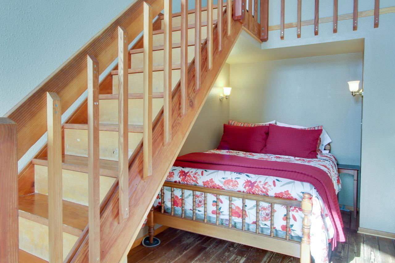Ocean Cove Inn Yachats Εξωτερικό φωτογραφία