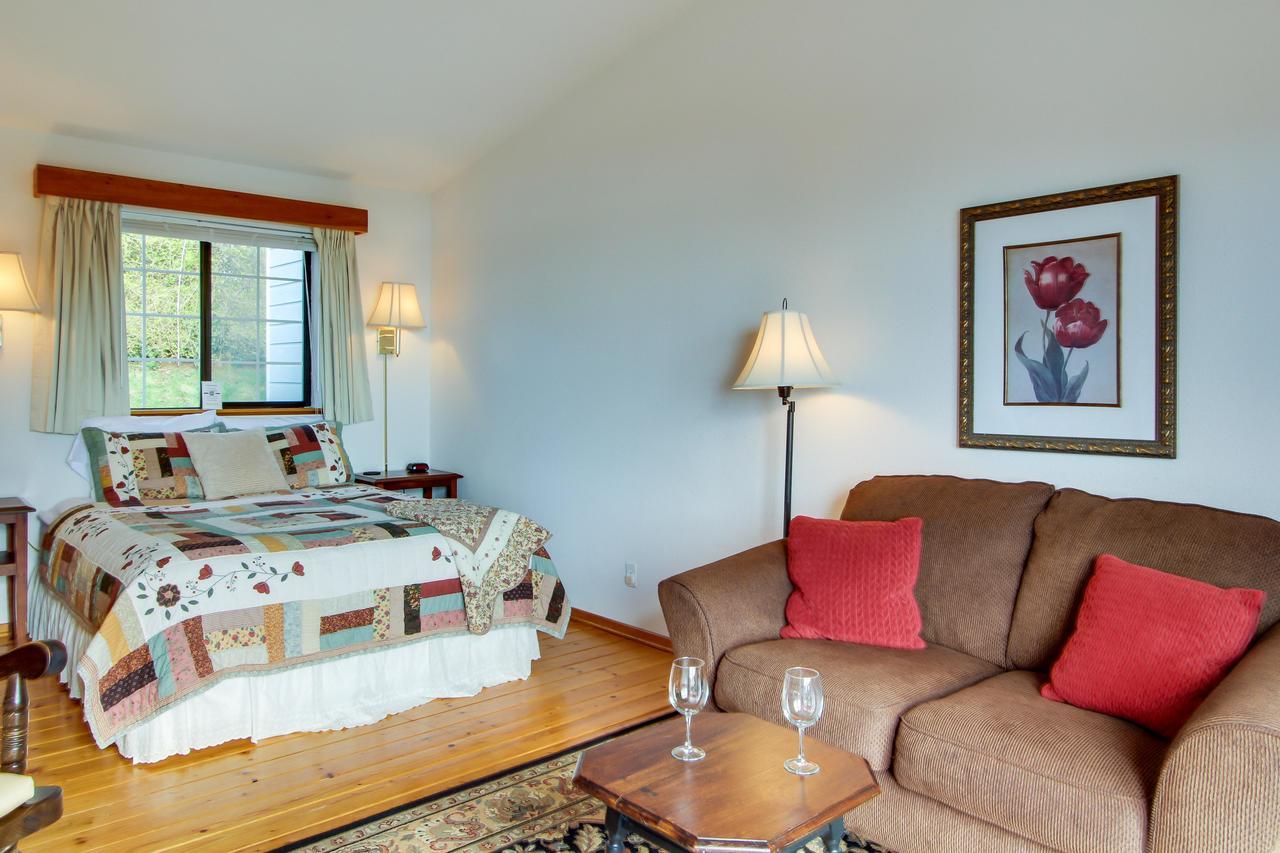 Ocean Cove Inn Yachats Εξωτερικό φωτογραφία