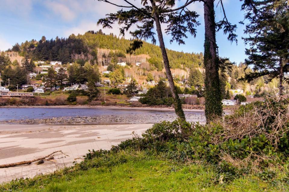 Ocean Cove Inn Yachats Εξωτερικό φωτογραφία